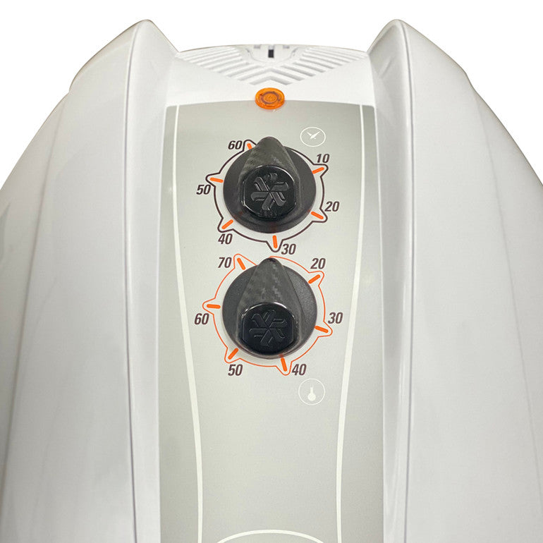 Close up of the control knobs for timer and temperature on the Ceriotti MEC dryer