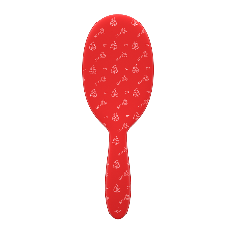 Framar Get Lucky Charm fiery red detangle brush back view with matte finish