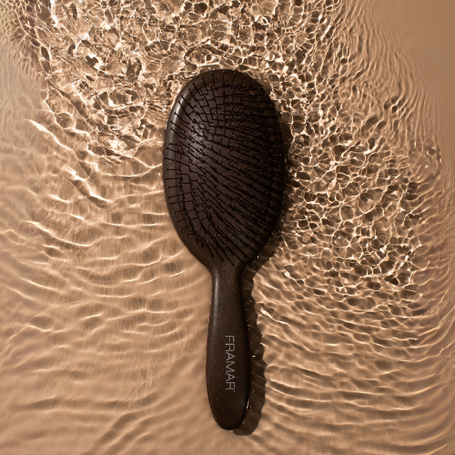 Earth Brown Framar Terra detangle brush suitable for wet and dry hair in salons